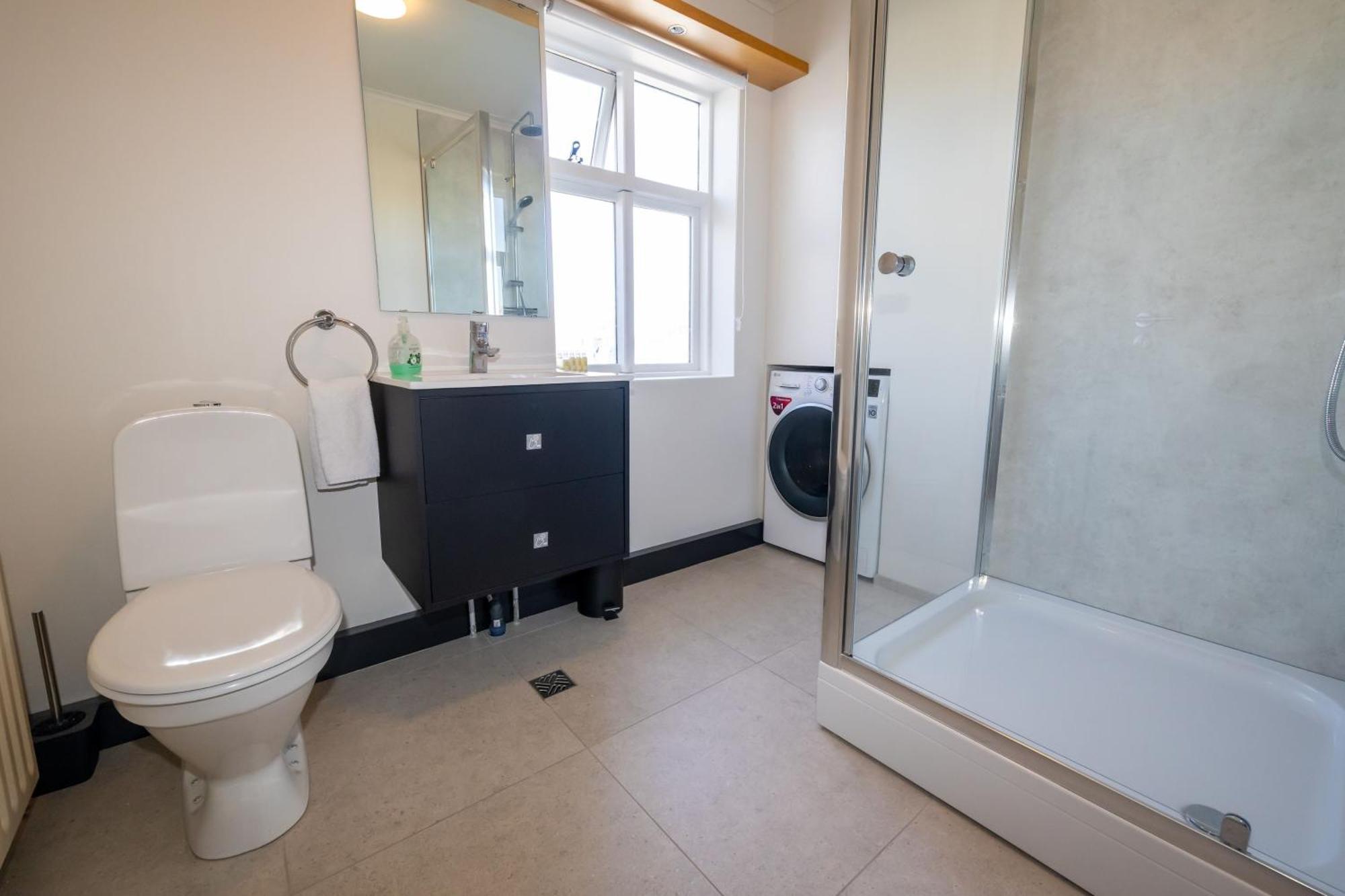 Steinaskjol Apartments Akureyri Luaran gambar